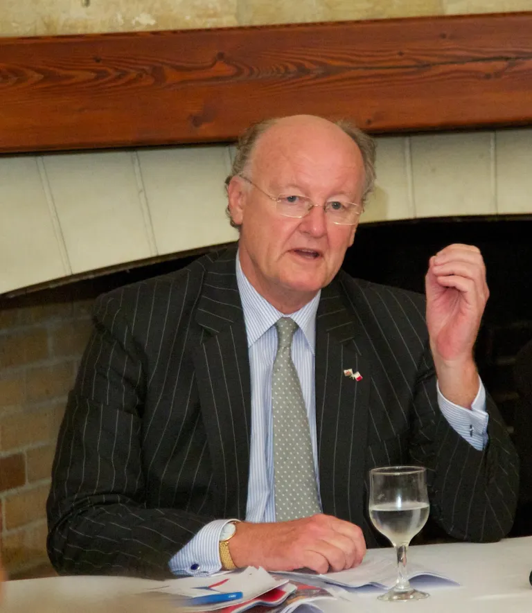 Peter Davies Peter Davies